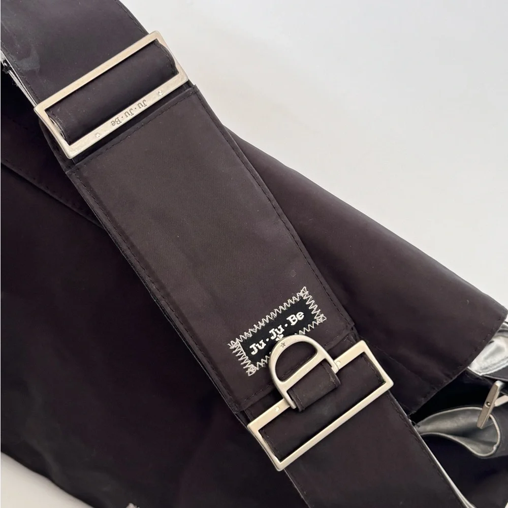 Ju-Ju-Be Classic Collection Better Be Messenger Diaper Bag, Black/Silver